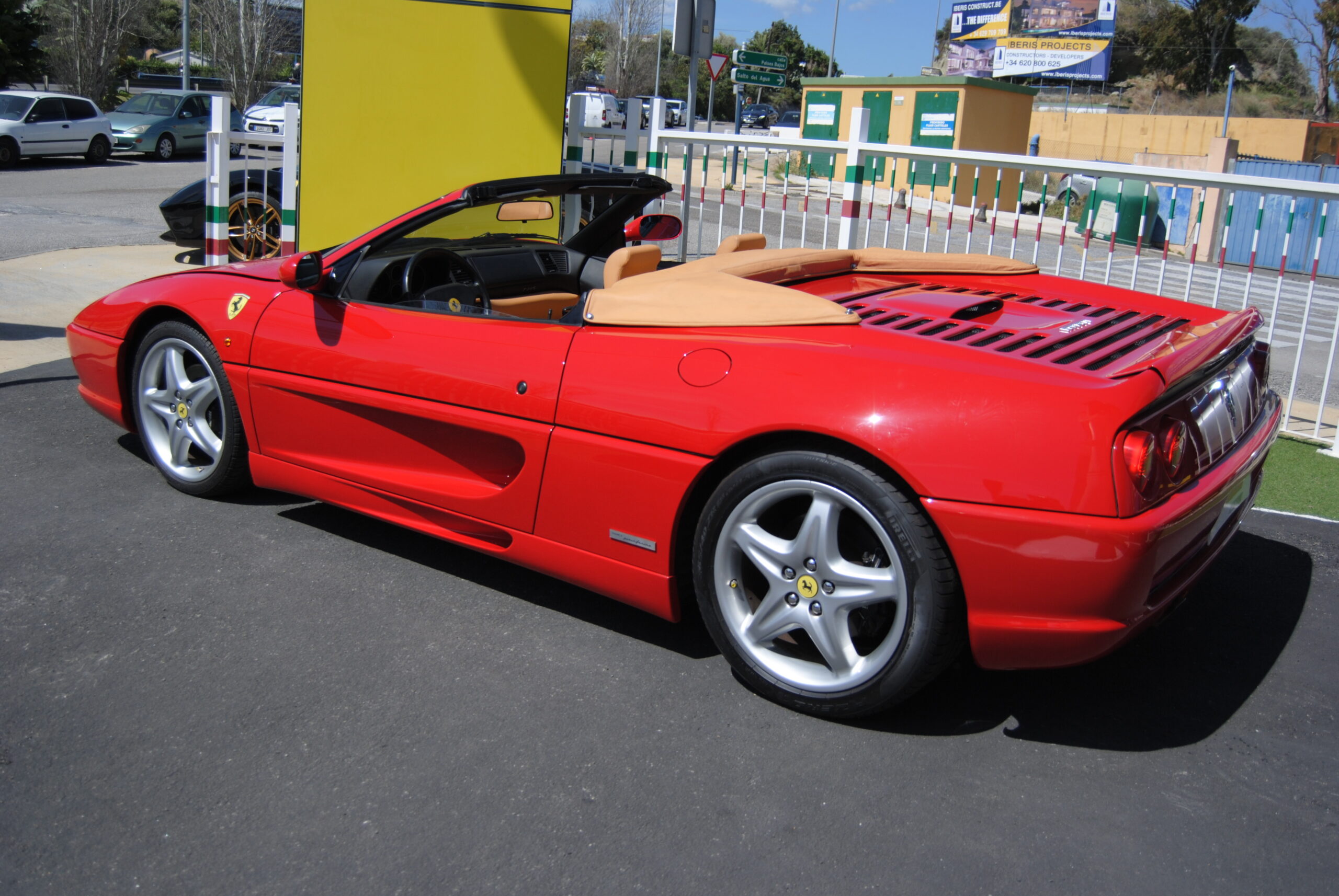355 Red Rim Ferrari 355 Spider - Rosso Corsa