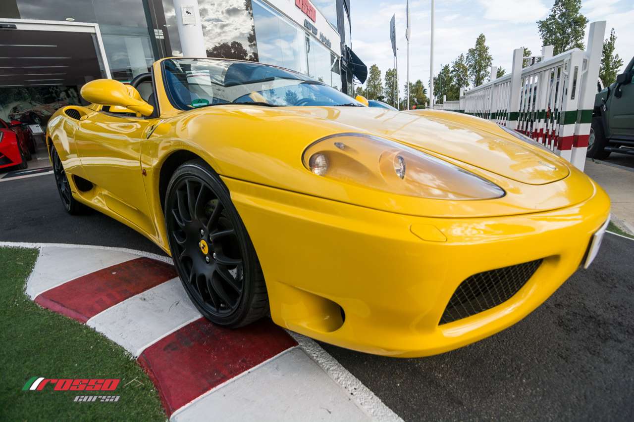 Giallo Modena Ferrari 360 Spider F1 - Rosso Corsa