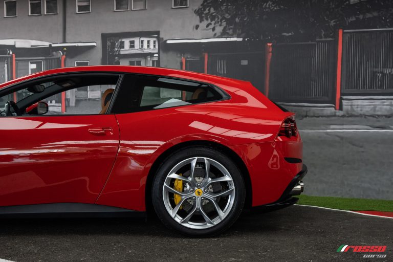 Ferrari GTCLussoT (13)
