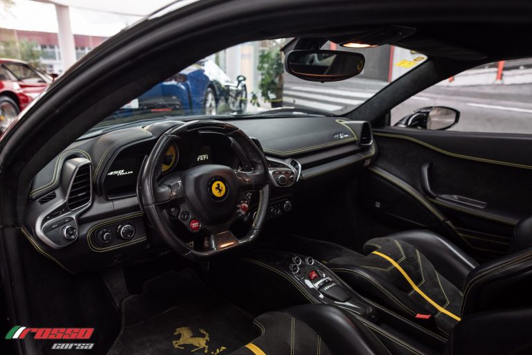 Ferrari 458 Italia_Interior (1)