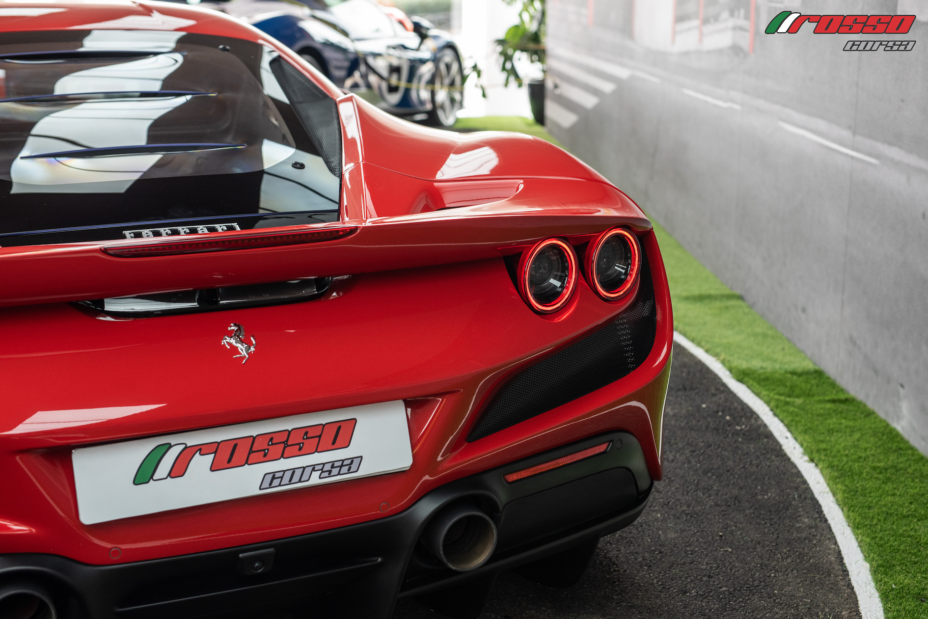 Rosso Corsa Ferrari F8 Tributo