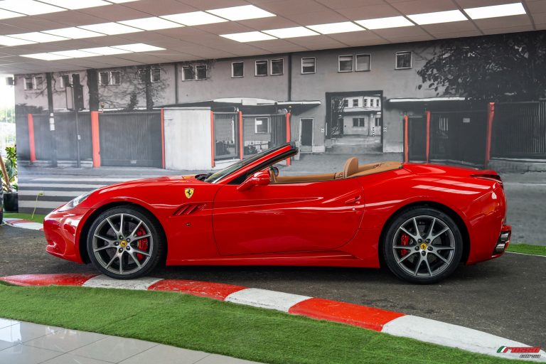 10_01_2025_Ferrari California (6)