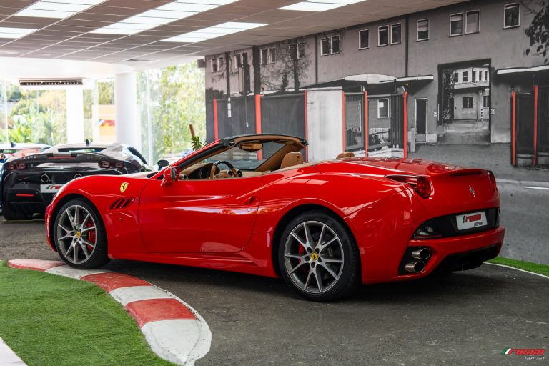 10_01_2025_Ferrari California (8)