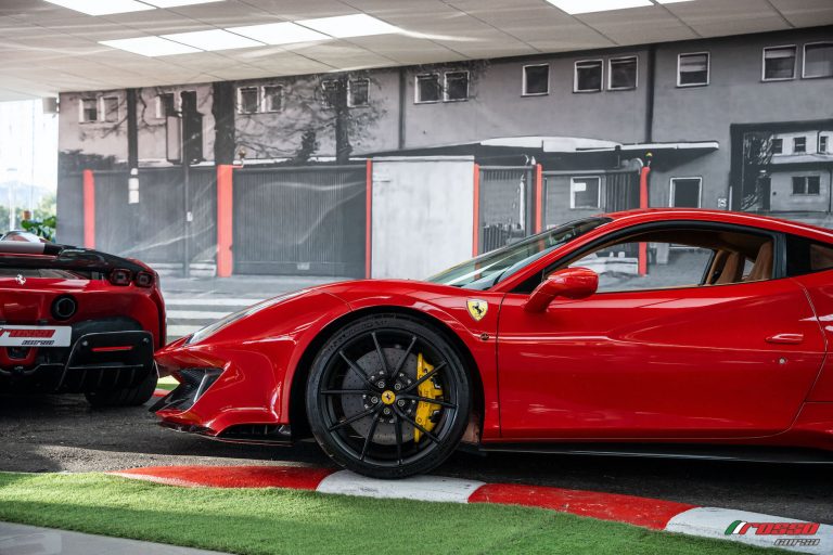 Ferrari Pista (11)