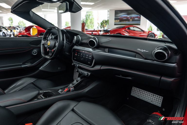Ferrari Portofino_Interior (5)