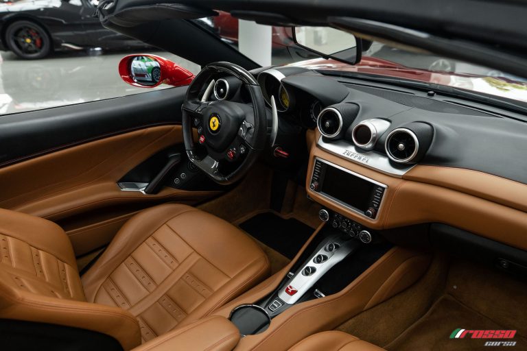 Ferrari California T_Interior (6)