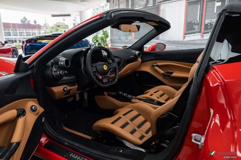 Ferrari F8 Spider_Interior (3)