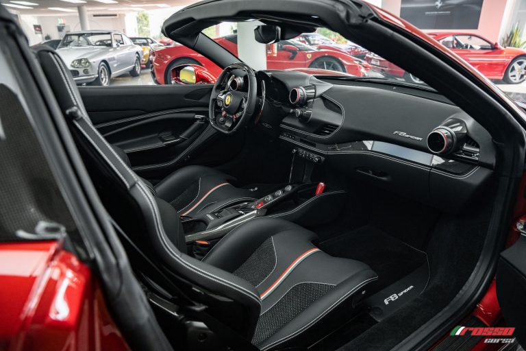 Ferrari F8 Spìder_Interior (5)