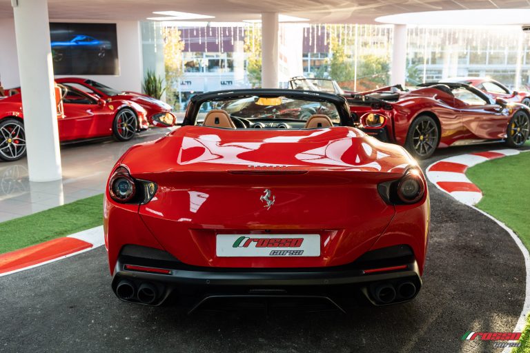 Ferrari Portofino (8)