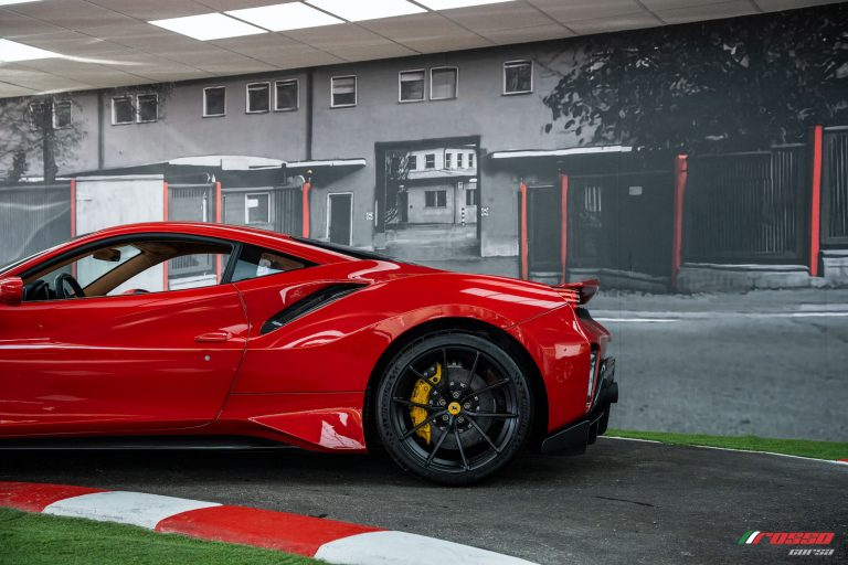 Ferrari Pista (10)