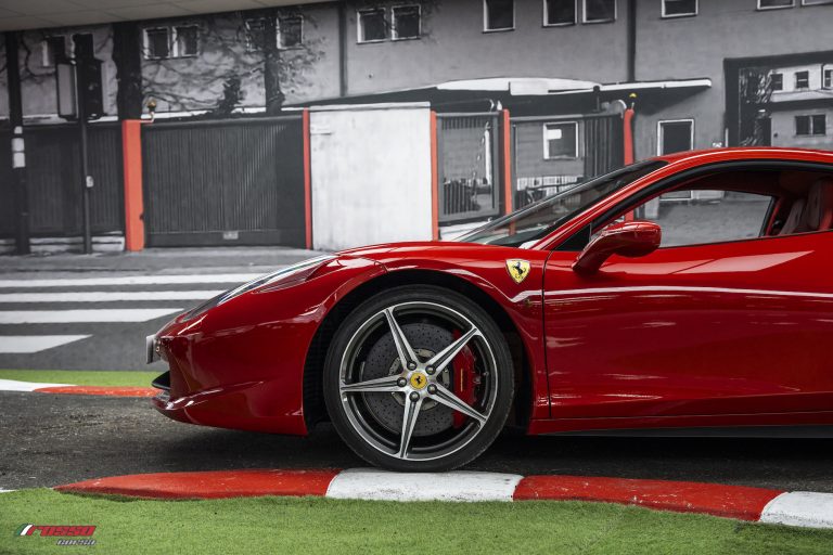 Ferrari_458_Italia_2