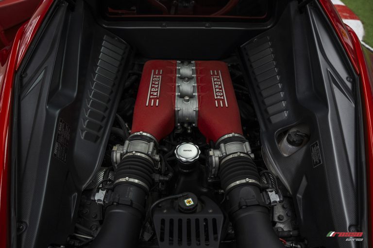 Ferrari 458 Italia_batery