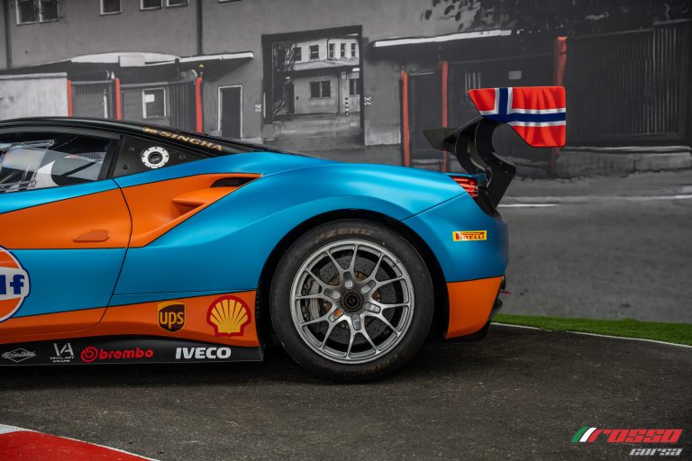 Ferrari 488 Challenge azul (9)
