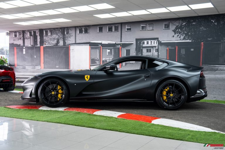 Ferrari 812 Superfast Grigio Granito Opaco (4)