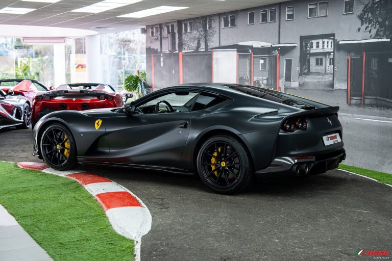 Ferrari 812 Superfast Grigio Granito Opaco (5)