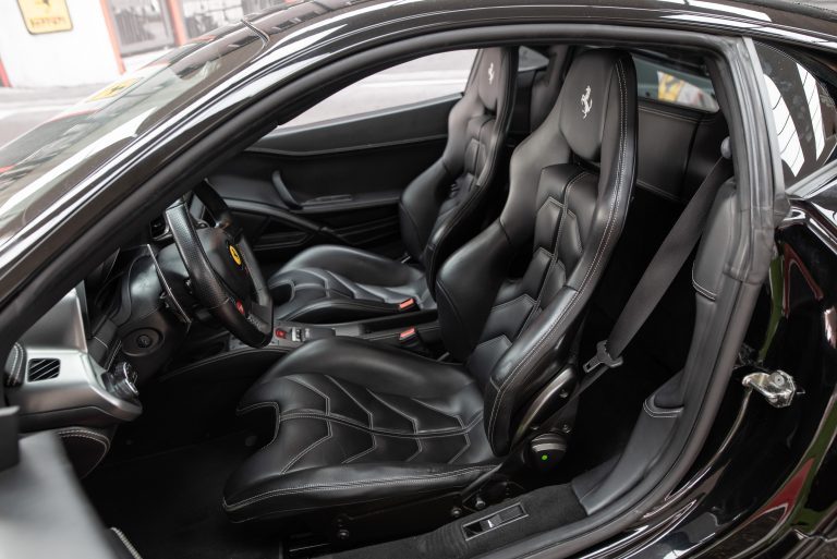 Ferrari 458 Italia_Interior (3)