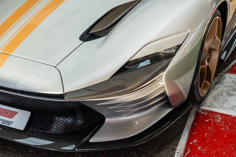 Ferrari SP3 Argento (16)