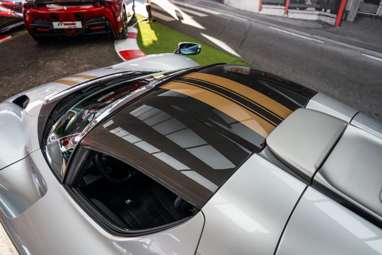 Ferrari SP3 Argento (23)