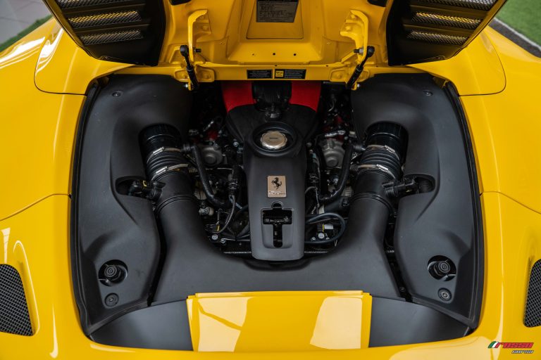09_10_2026_Ferrari F8 Spider Amarillo (21)