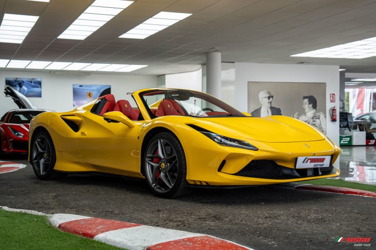 09_10_2026_Ferrari F8 Spider Amarillo (3)