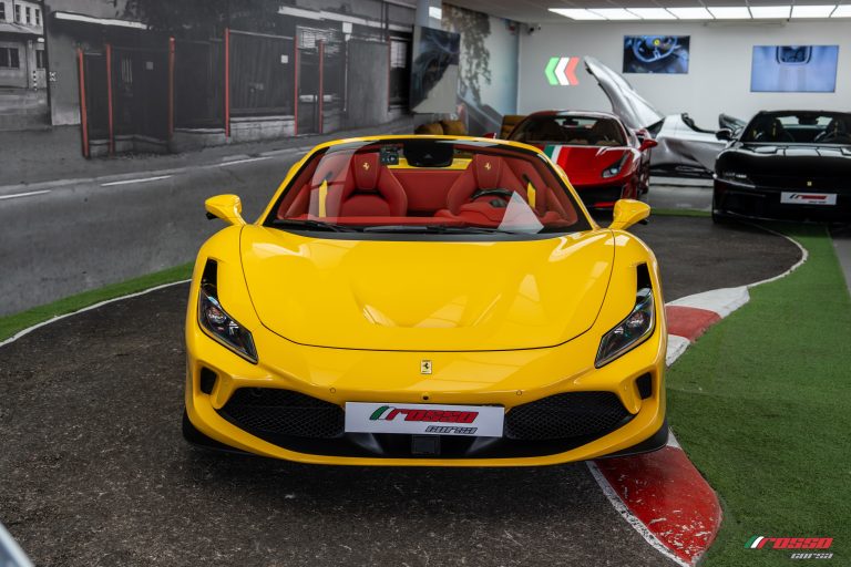 09_10_2026_Ferrari F8 Spider Amarillo (4)