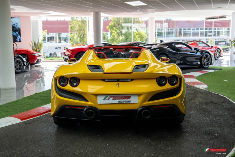 09_10_2026_Ferrari F8 Spider Amarillo (7)
